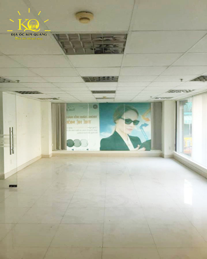 Diện tích trống bên trong tòa nhà văn phòng cho thuê nguyên căn đường Nguyễn Sơn Hà quận 3 