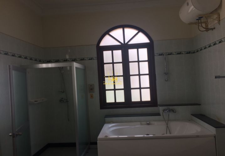Phòng tắm nhà cho thuê nguyên căn phường Thảo Điền quận 2