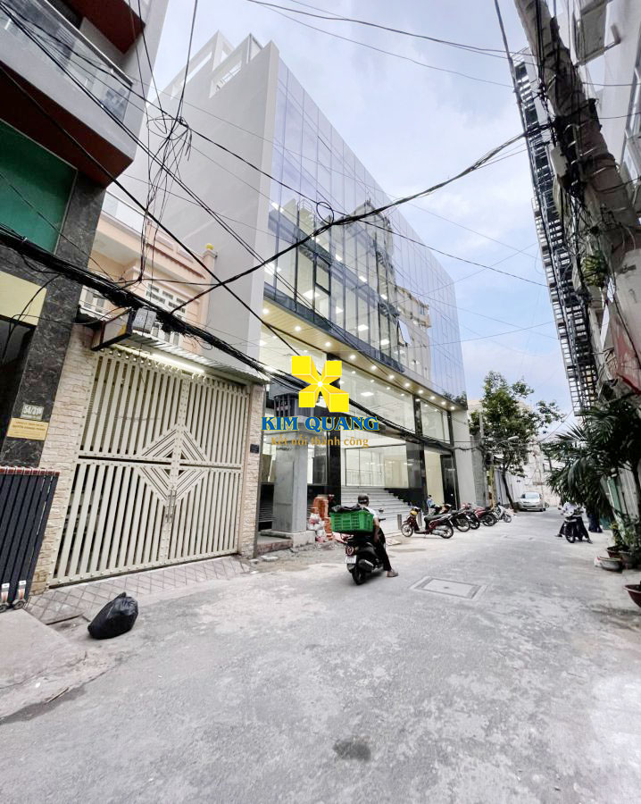 Đường hẻm trước tòa nhà cho thuê đường Phổ Quang 