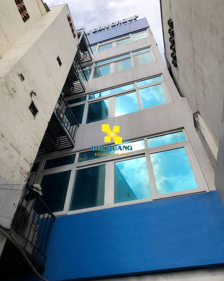 Hình chụp tổng quát bên ngoài tòa nhà đường Trương Quốc Dung