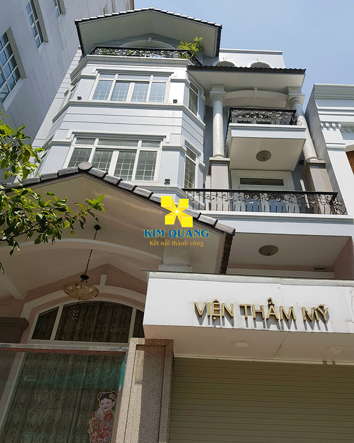Hình chụp tổng quát bên ngoài tòa nhà cho thuê đường Phạm Ngọc Thạch