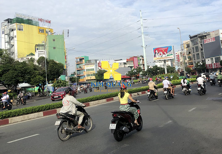 Con đường phía trước mặt bằng văn phòng đường Lê Đại Hành