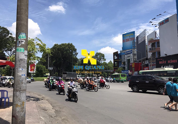 Tòa nhà cho thuê văn phòng đường Nguyễn Thị Minh Khai, nằm gần vòng xoay